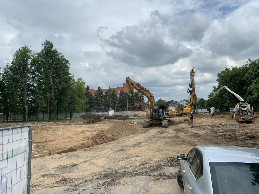 Parkingas Sukilėlių pr. 19B (Sukilėlių pr. 19B) - Parkimishoone - ehituse fotod