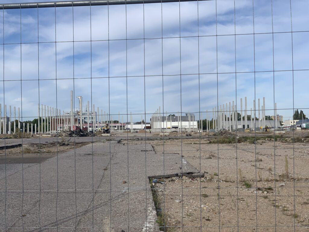 DEPO Taikos pr. (Taikos pr. 141A) - Shopping center - construction photos