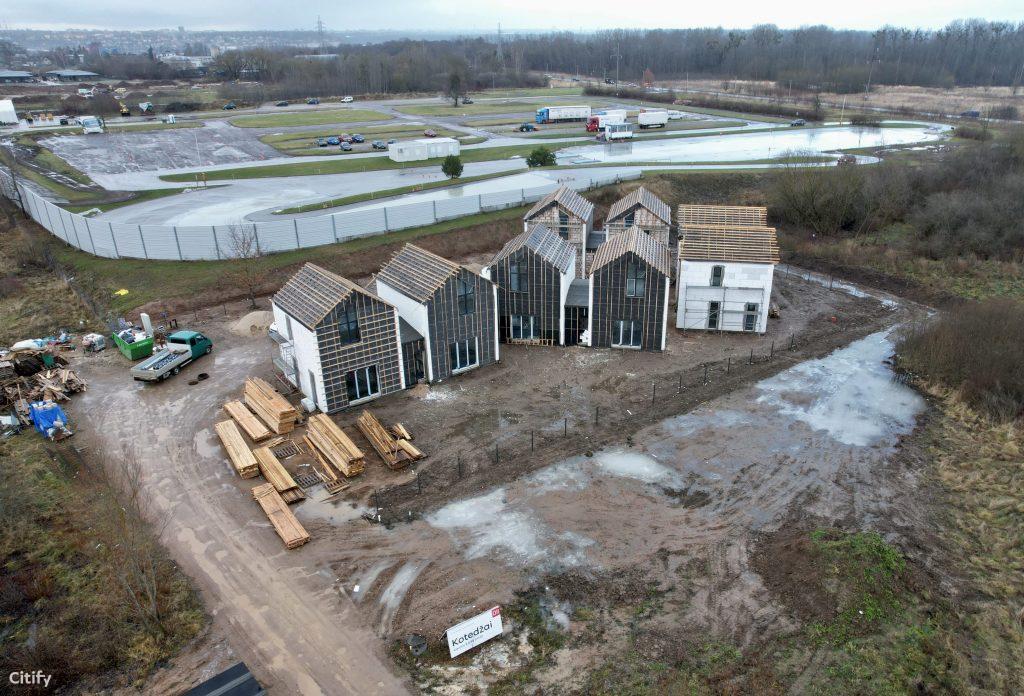 Moliakelio g. 71 (Moliakelio g. 71) - Sublokuoti namai - statybų nuotraukos