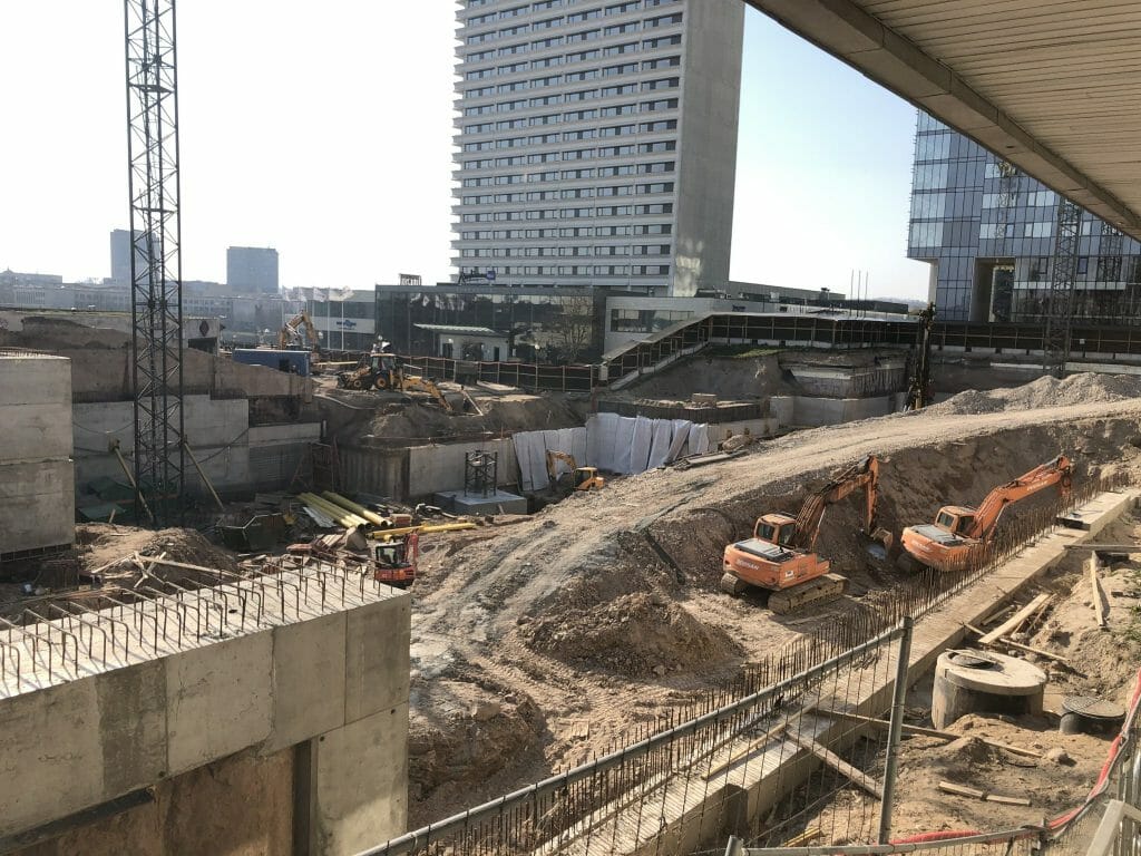 Artery (Konstitucijos pr. 18B) - Biroju centrs - būvdarbu attēli