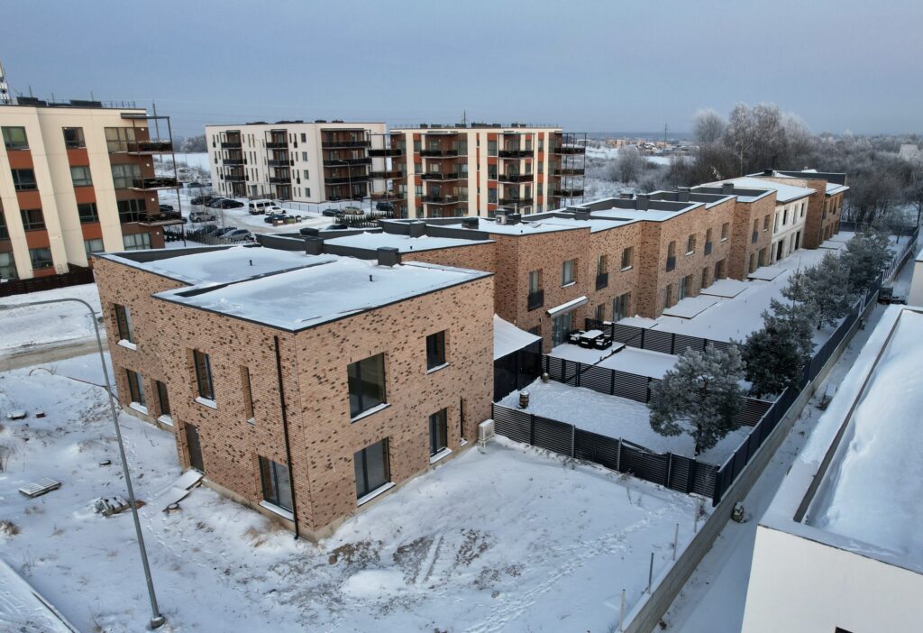 Naujasis Antakalnis Taurijos g. 57, 59, 61, 63, 65 (Taurijos g. 57, 59, 61, 63, 65) - Row housing - construction photos