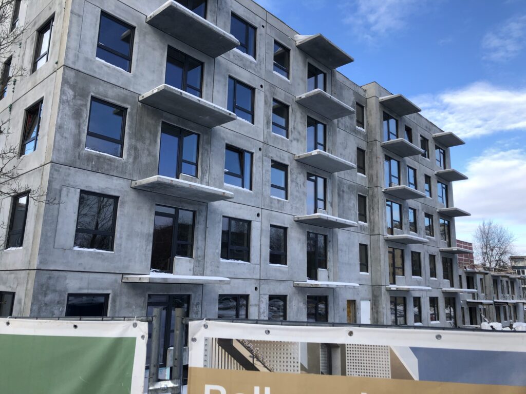 Karoliniškių namai 1 etapas (Sausio 13-osios g. 31) - Hotel, Multi apartment - construction photos