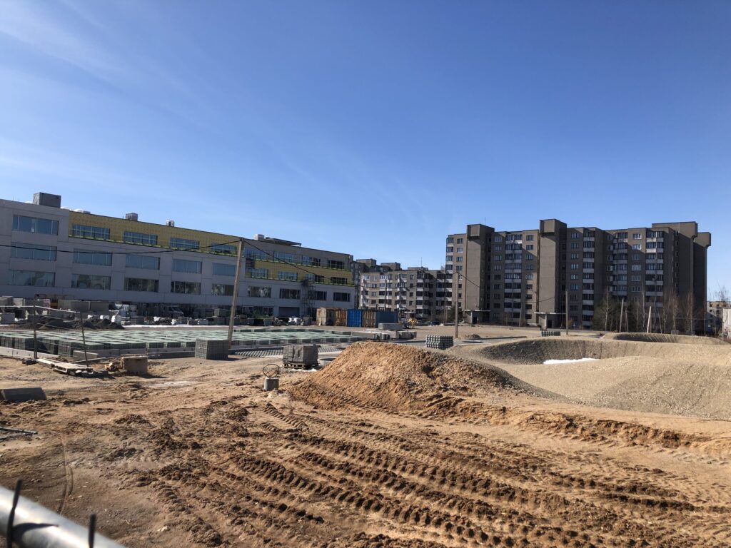 Tolminkiemio (Pilaitės) gimnazija (Tolminkiemio g. 2D) - Primary and secondary education - construction photos