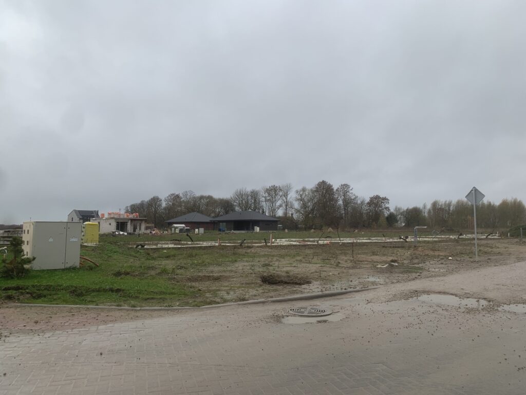 Bachmano Žemė (Vėluvos g. 1, 2, 3, 4 - 47, Eitkūnų g. 6, 6A, 8, 8A - 30, 30A, Tolminkiemio g. 1, 2, 3, 4 - 69) - Privātmāju kopienas, Rindu mājas - būvdarbu attēli