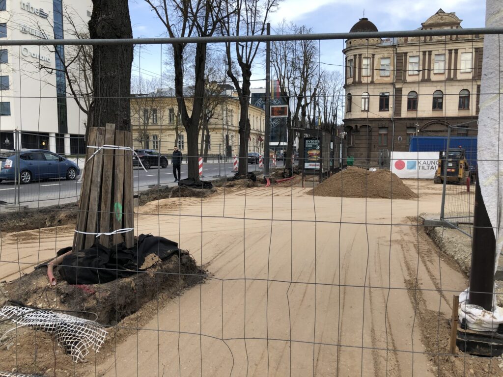 Studentų skveras (Vienybės a. 1) - Väljak - ehituse fotod