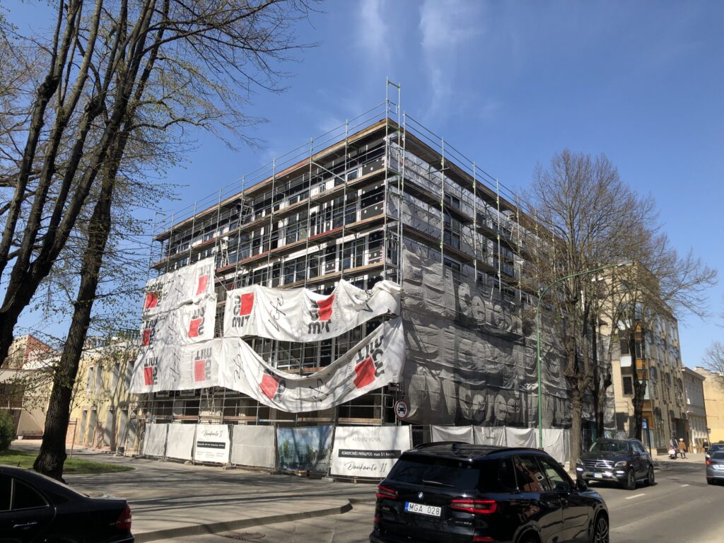 D11 (S. Daukanto g. 11) - Multi apartment - construction photos