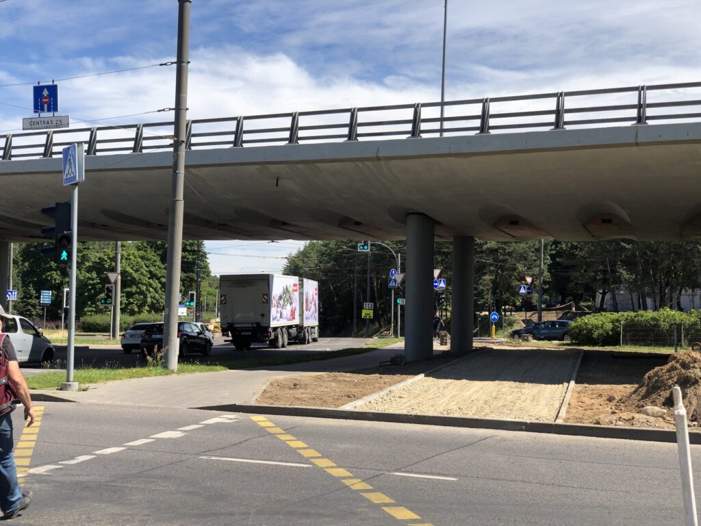T. Narbuto g. dviračių takas ir viešojo transporto juosta (T. Narbuto g.) - Bike path - construction photos