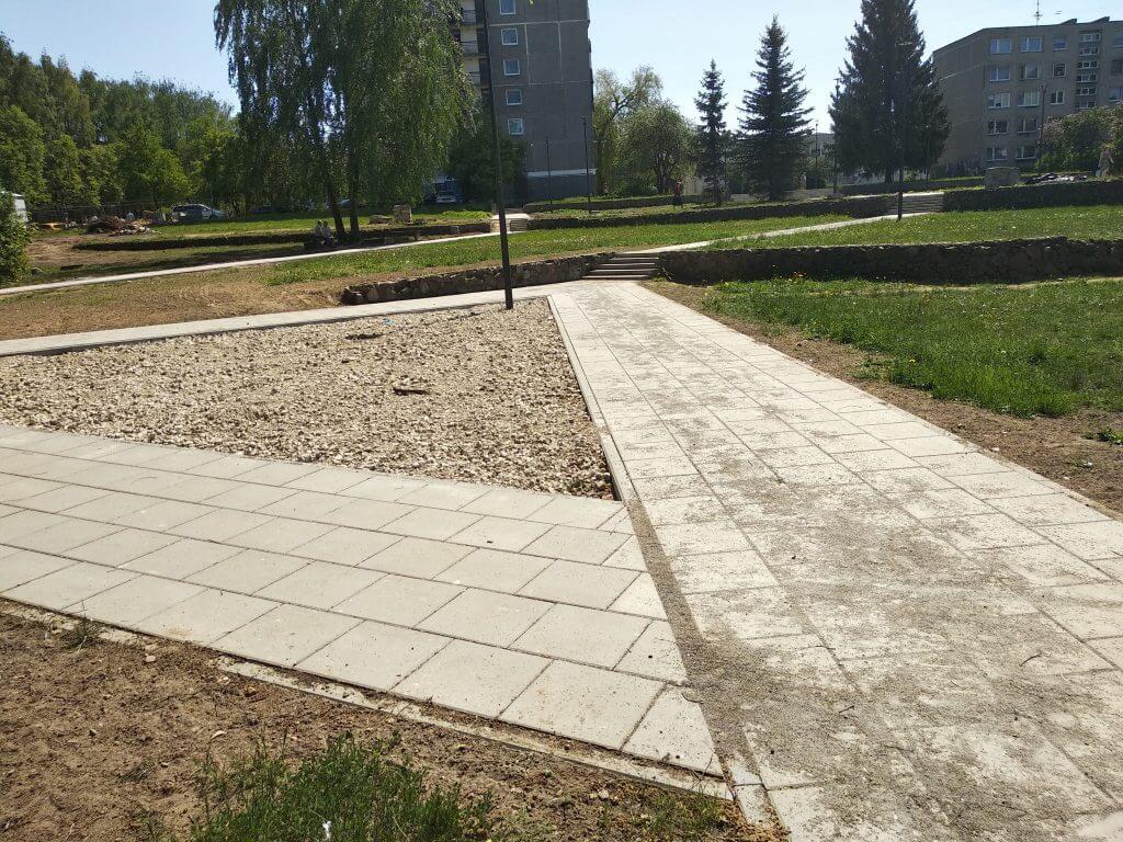 Lazdynų skveras (Erfurto g.) - Pedestrian path - construction photos