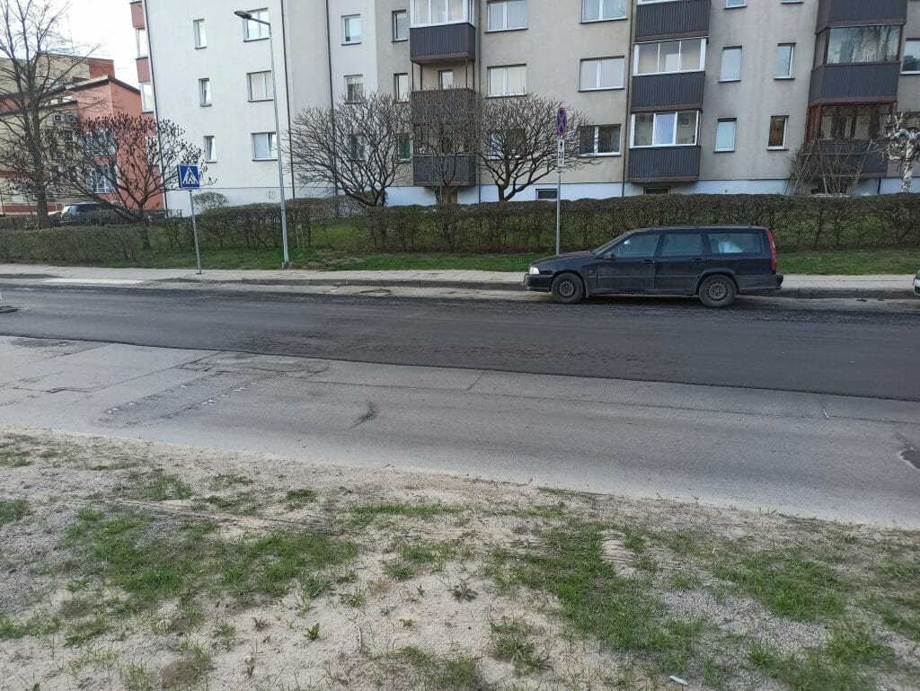 Ramaus eismo gatvė prie Vilniaus rajono centrinės poliklinikos (J. Baltrušaičio g.) - Tänav - ehituse fotod