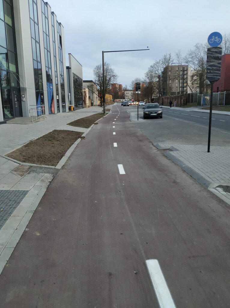 Algirdo g. dviračių takas (Algirdo g.) - Jalgrattatee, Tänav - ehituse fotod