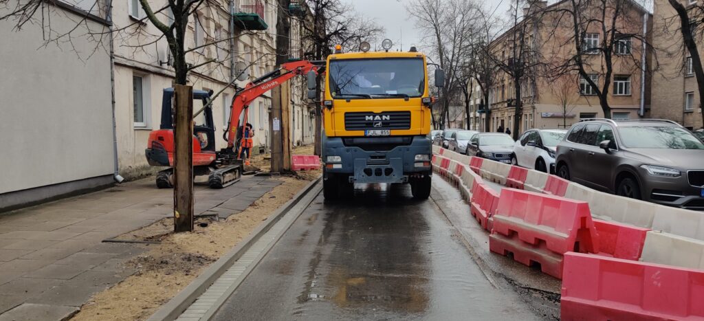 Algirdo g. dviračių takas (Algirdo g.) - Jalgrattatee, Tänav - ehituse fotod