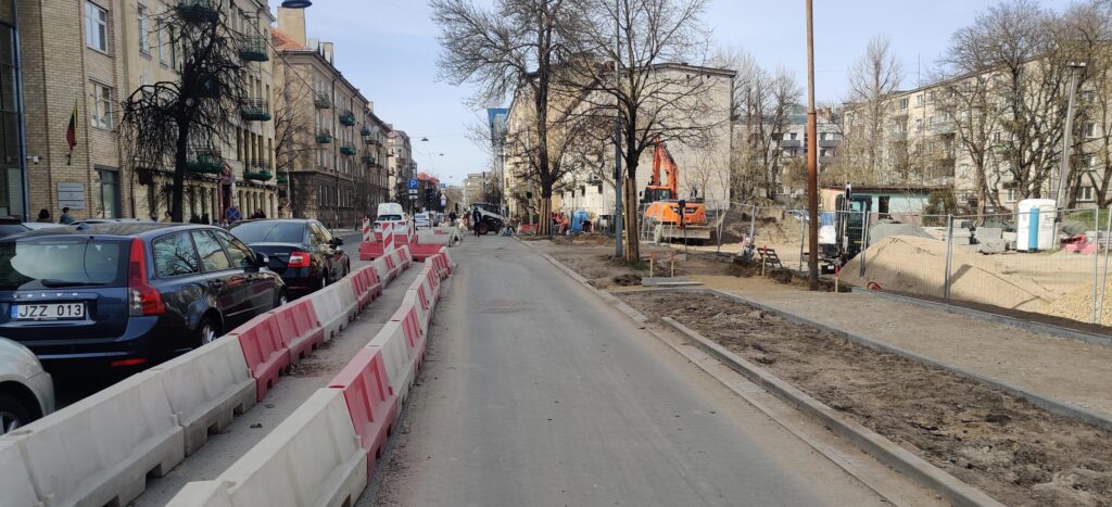 Algirdo g. dviračių takas (Algirdo g.) - Jalgrattatee, Tänav - ehituse fotod