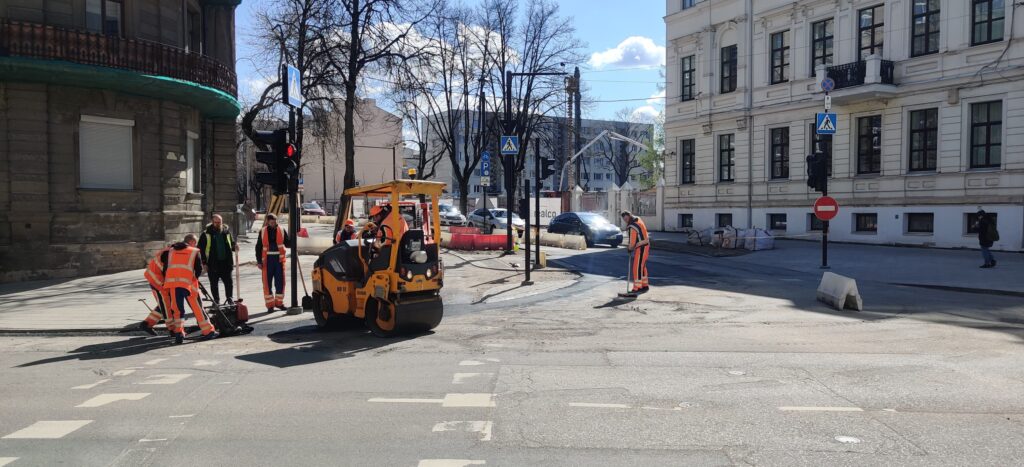 Algirdo g. dviračių takas (Algirdo g.) - Jalgrattatee, Tänav - ehituse fotod