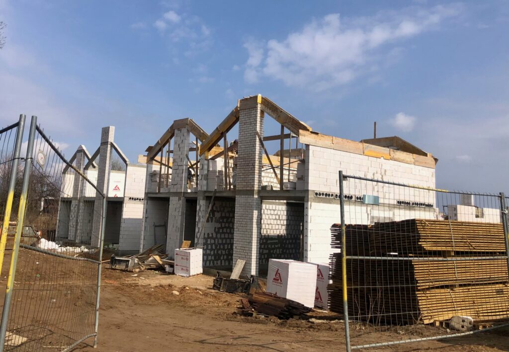 Pušų panorama 1 etapas (Kazio Bizausko g. 53, 55, Stasio Šilingo g. 92, 94, 96, 98, 100, 102) - Row housing - construction photos