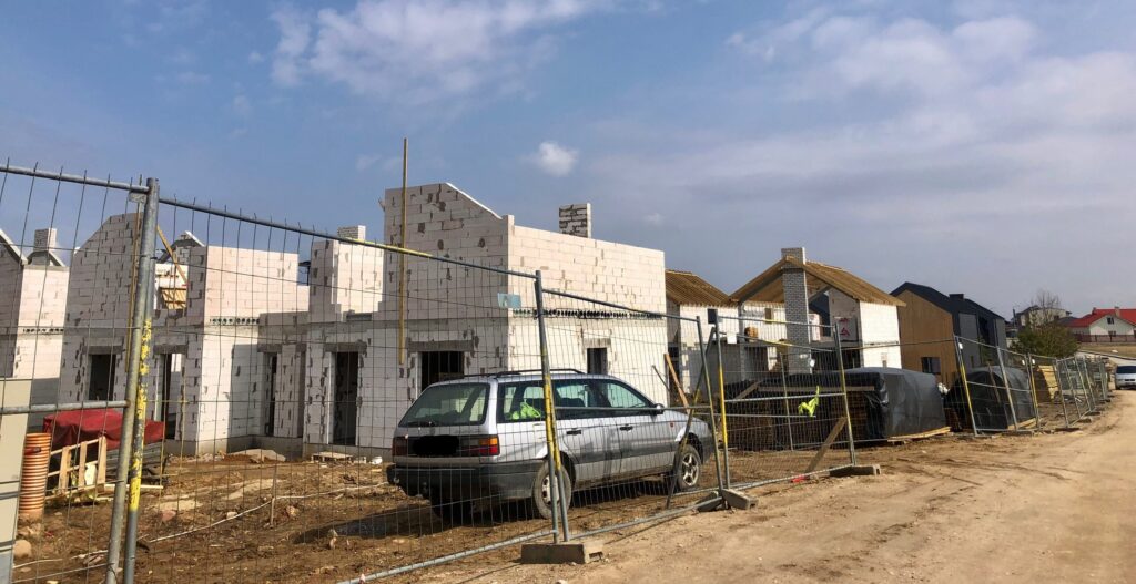 Pušų panorama 1 etapas (Kazio Bizausko g. 53, 55, Stasio Šilingo g. 92, 94, 96, 98, 100, 102) - Row housing - construction photos