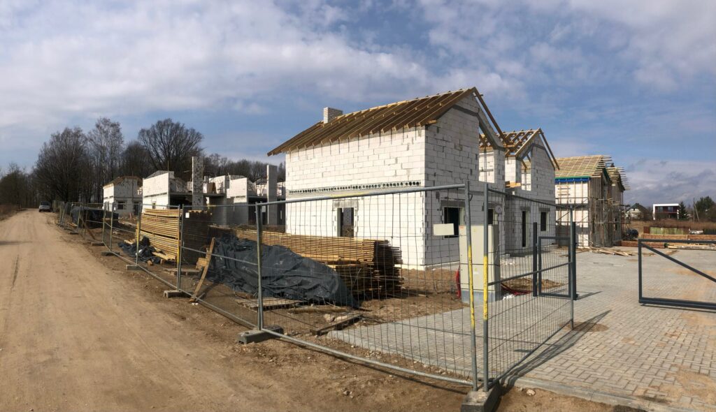 Pušų panorama 1 etapas (Kazio Bizausko g. 53, 55, Stasio Šilingo g. 92, 94, 96, 98, 100, 102) - Row housing - construction photos