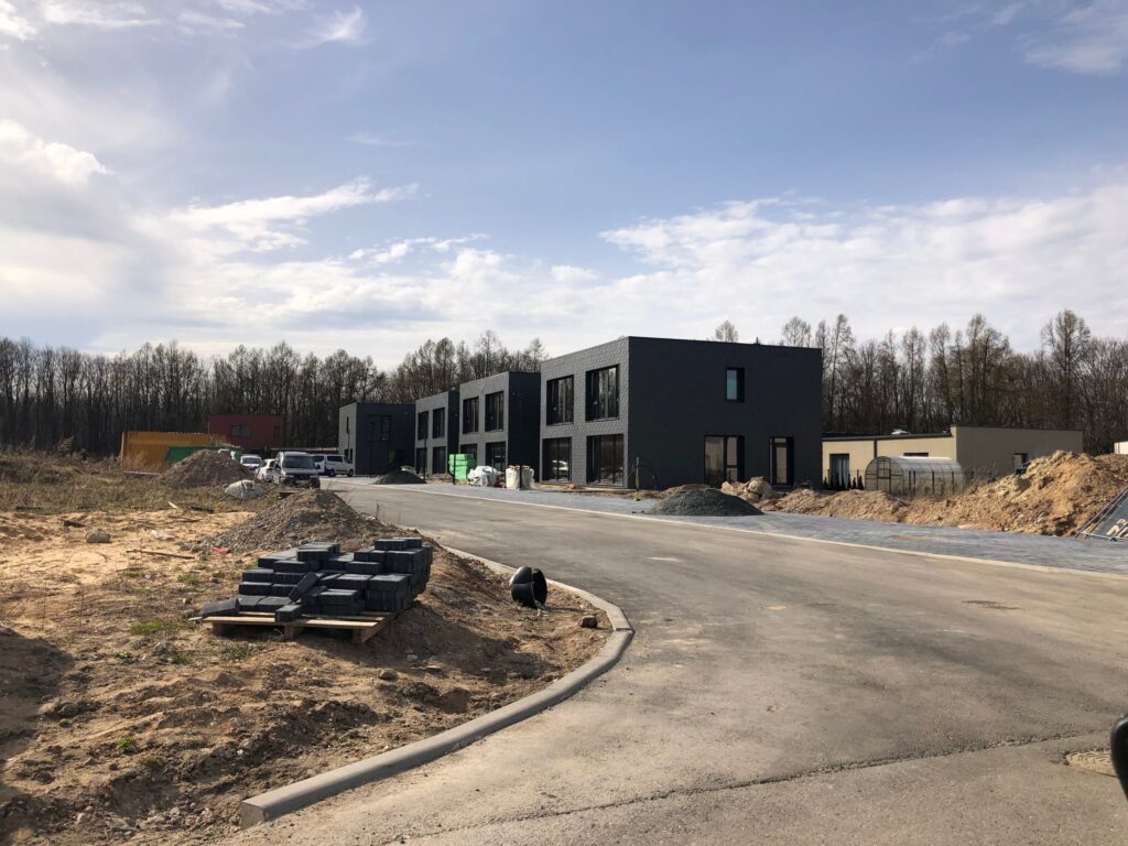 Kamšos namai (Šilo g. 48) - Row housing - construction photos