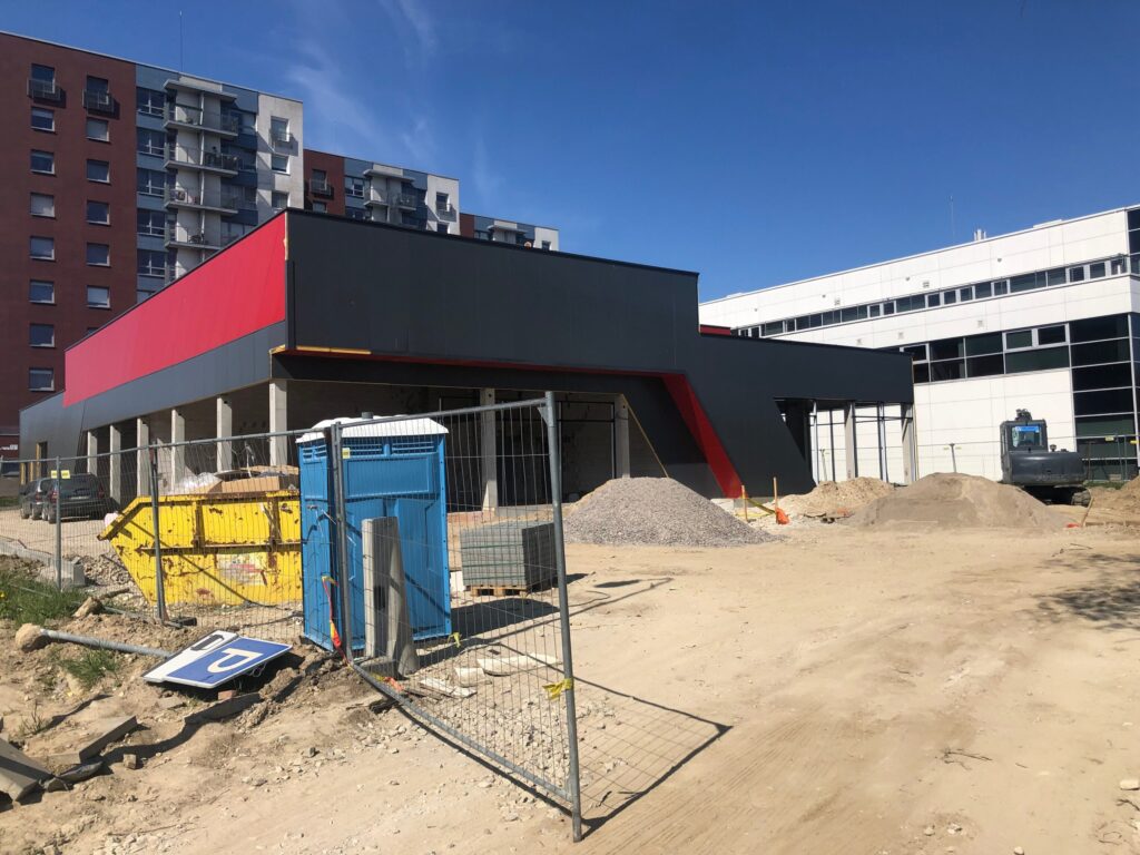 Baltijos pr. 12 (Baltijos pr. 12) - Tirdzniecības centrs - būvdarbu attēli