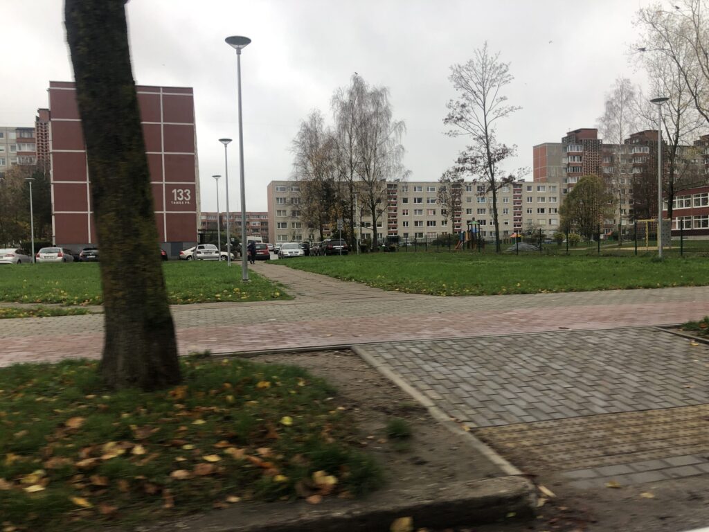 Statybininkų pr., Žardininkų g. kiemų sutvarkymas (Statybininkų pr., Žardininkų g.) - Kelias - statybų nuotraukos