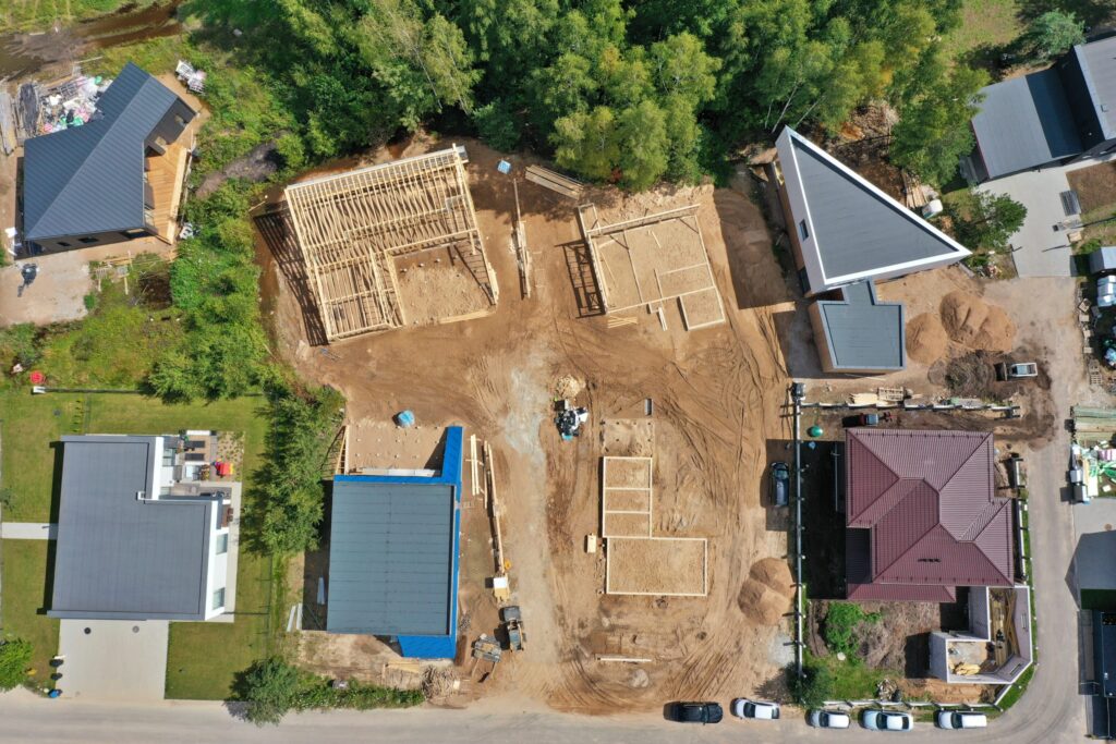 Live in wood (Šumsko g. 312, 314, 316, 318) - Private house community - construction photos