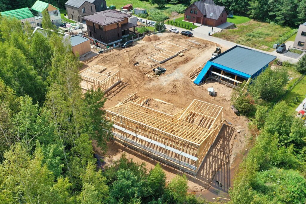 Live in wood (Šumsko g. 312, 314, 316, 318) - Private house community - construction photos