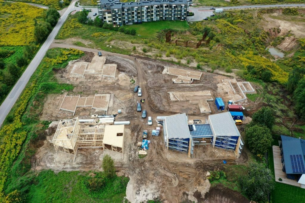 Kalno 77 (Kalno g. 73, 75, 77, 79, 83, 85, 87, Sokiškių g. 2, 4) - Privātmāju kopienas, Rindu mājas - būvdarbu attēli