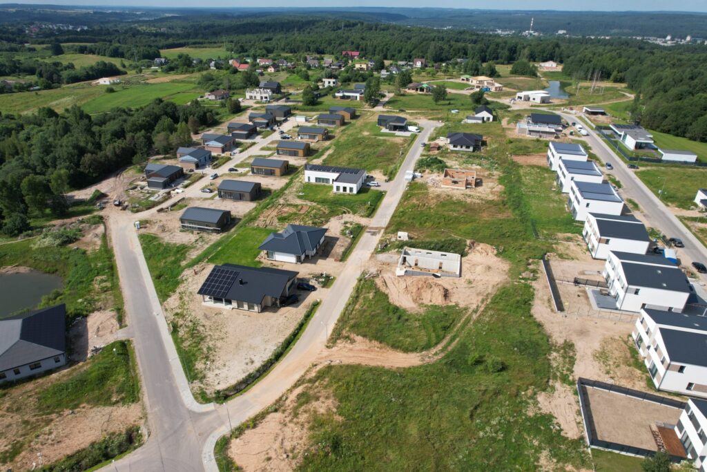 Lapino namai (Dusmenų g. 69) - Land plots - construction photos