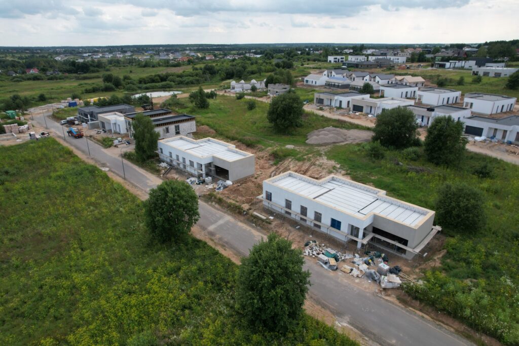 Moluvėnų g. 2, 4, 6, 8, 26, 28, 30, 32, Rykantų g. 7, 9 (Moluvėnų g. 2, 4, 6, 8, 26, 28, 30, 32, Rykantų g. 1, 3, 7, 9) - Private house community - construction photos