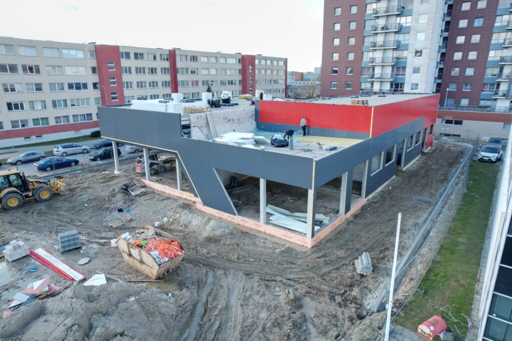 Baltijos pr. 12 (Baltijos pr. 12) - Tirdzniecības centrs - būvdarbu attēli