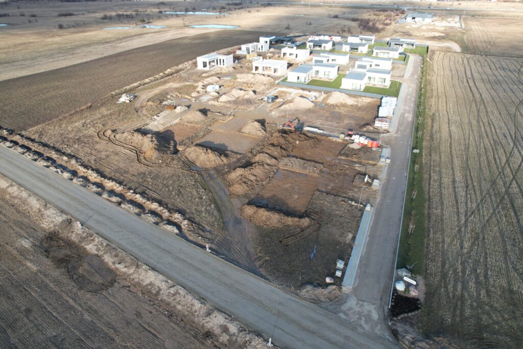 Šventapilis (Šventapilės g. 2, 4, 6, 8, 10, 12, 14, 16, 18, 20, 22, 24, 26, 28, 30, 32, 34, 36, 38, 40, 42, 44, 46, 48) - Private house community - construction photos