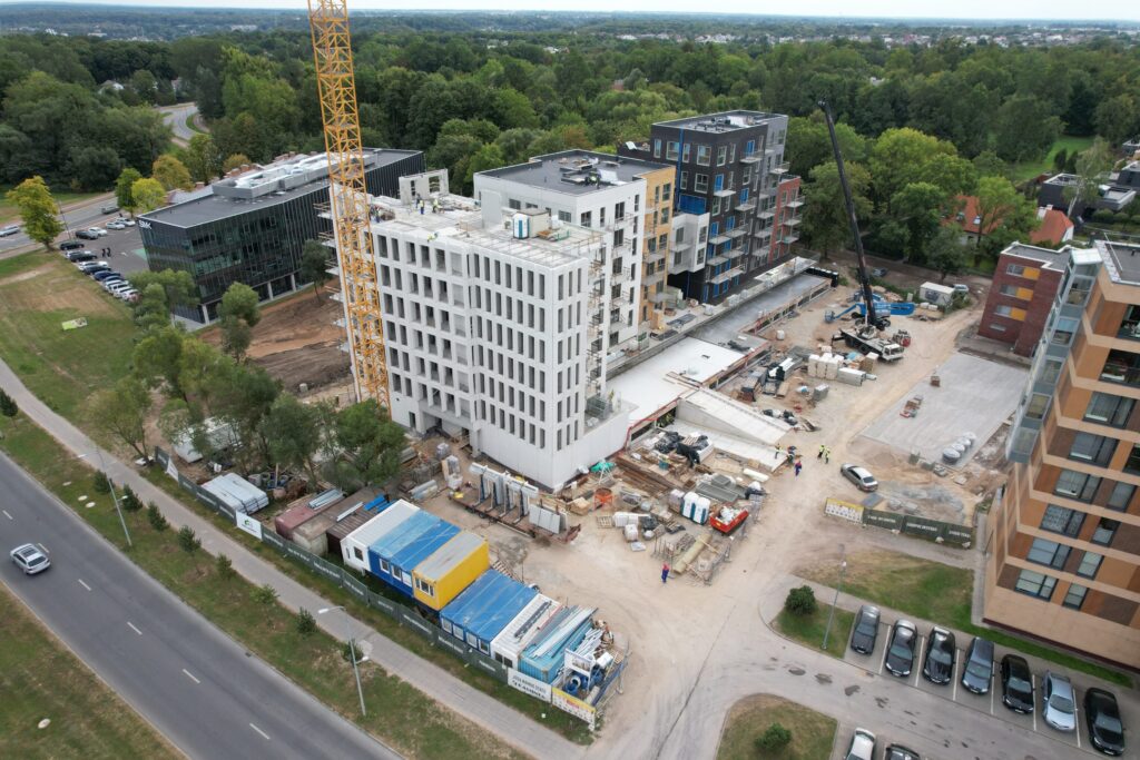 Europos sodas 2 etapas (Europos pr. 4) - Korterelamu - ehituse fotod