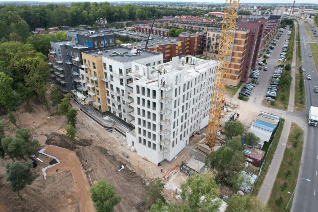 Europos sodas 2 etapas (Europos pr. 4) - Korterelamu - ehituse fotod