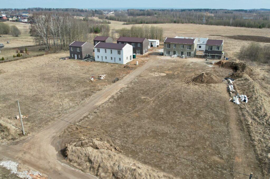 Pavilnio oazė 1 etapas (Adolfo Šapokos g. 36, 40, 40A, 42, Juozo Ereto g. 51, 51A, 51B) - Private house community, Row housing - construction photos