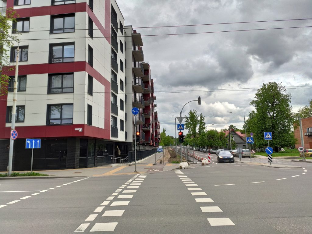 Algirdo g. dviračių takas (Algirdo g.) - Jalgrattatee, Tänav - ehituse fotod