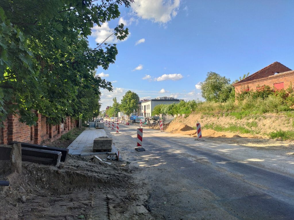 Algirdo g. dviračių takas (Algirdo g.) - Jalgrattatee, Tänav - ehituse fotod