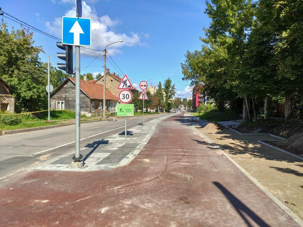 Algirdo g. dviračių takas (Algirdo g.) - Jalgrattatee, Tänav - ehituse fotod