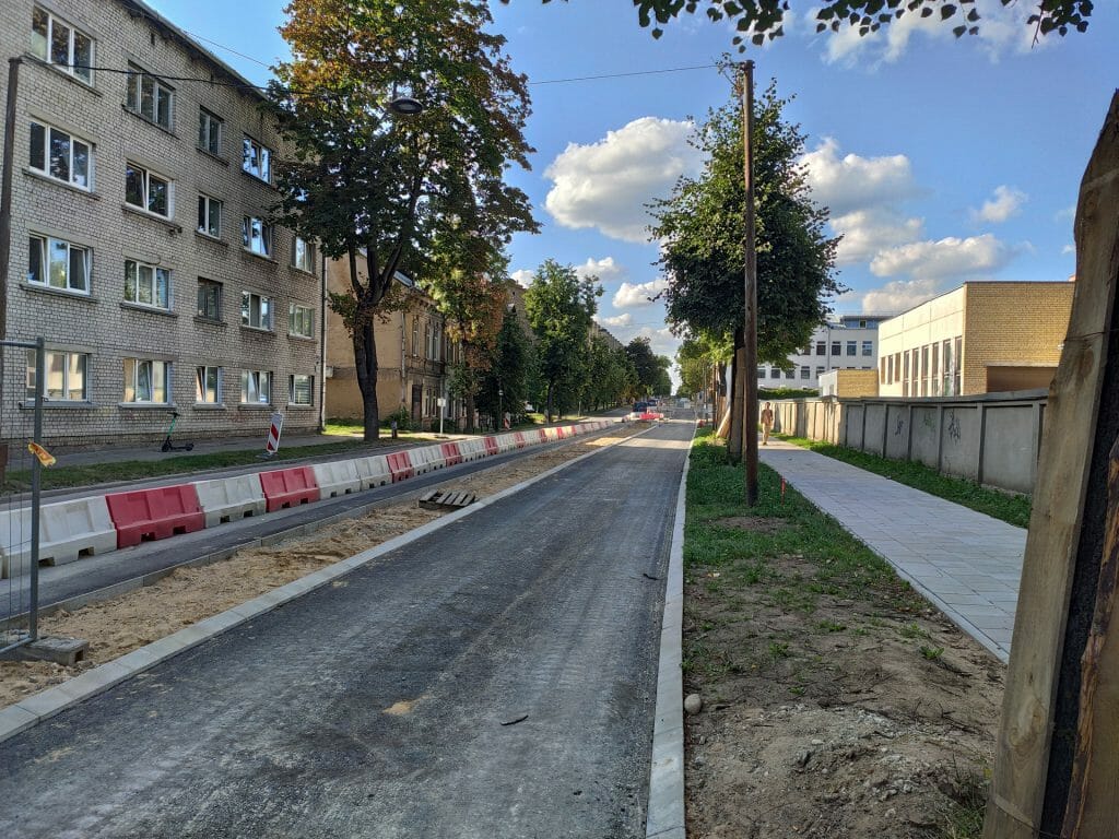Algirdo g. dviračių takas (Algirdo g.) - Jalgrattatee, Tänav - ehituse fotod