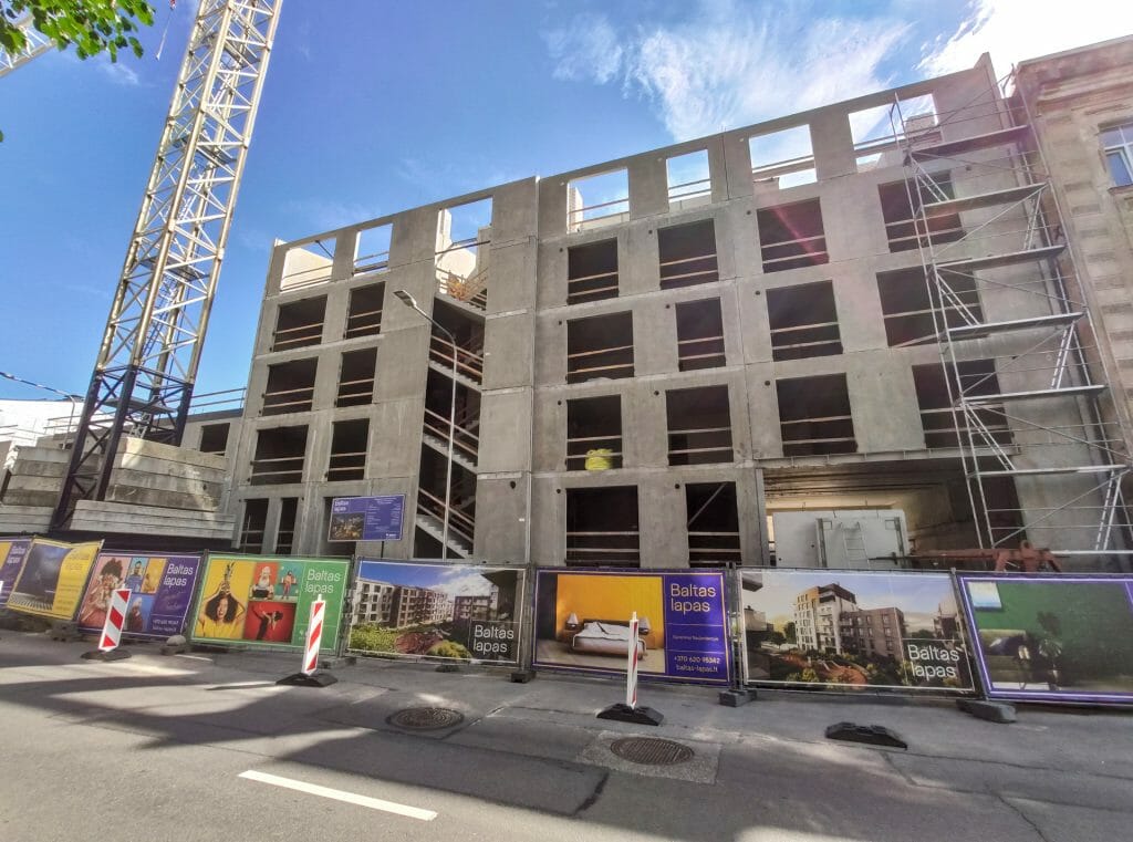 Baltas lapas Mindaugo 1 etapas (Aguonų g. 17) - Multi apartment - construction photos