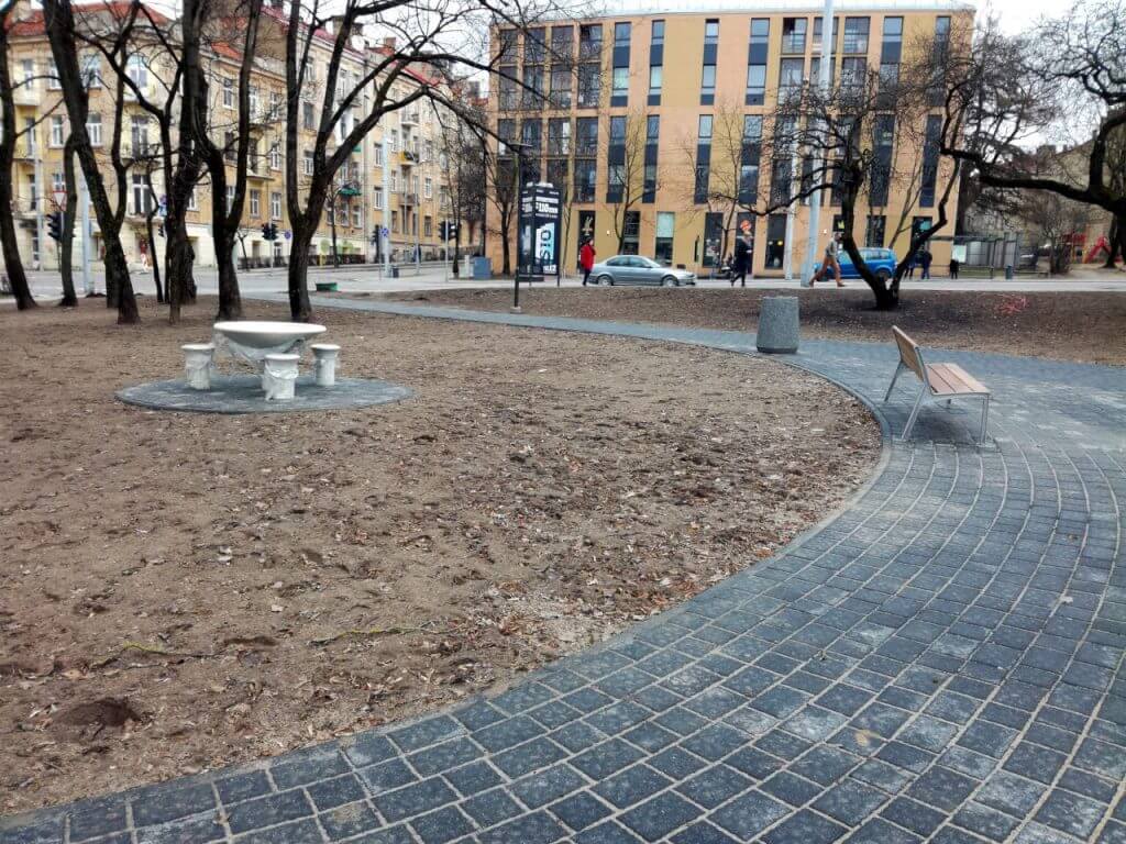 Basanavičiaus g. skveras (Basanavičiaus g.) - Väljak - ehituse fotod