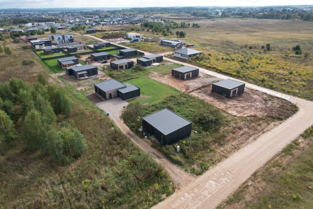 Makrus namai (Kalvų terasos) (Ismonių g. 2, 4, 6, 8, 10, 12, 14, 16, 18, 20, 22, Alsakių g. 20, 22) - Private house community - construction photos