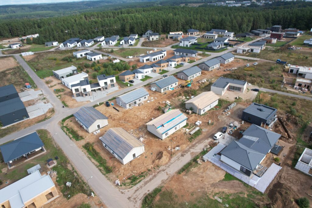 Katišių g. 4, 6, 8 (Katišių g. 4, 6, 8) - Privačių namų kvartalas - statybų nuotraukos