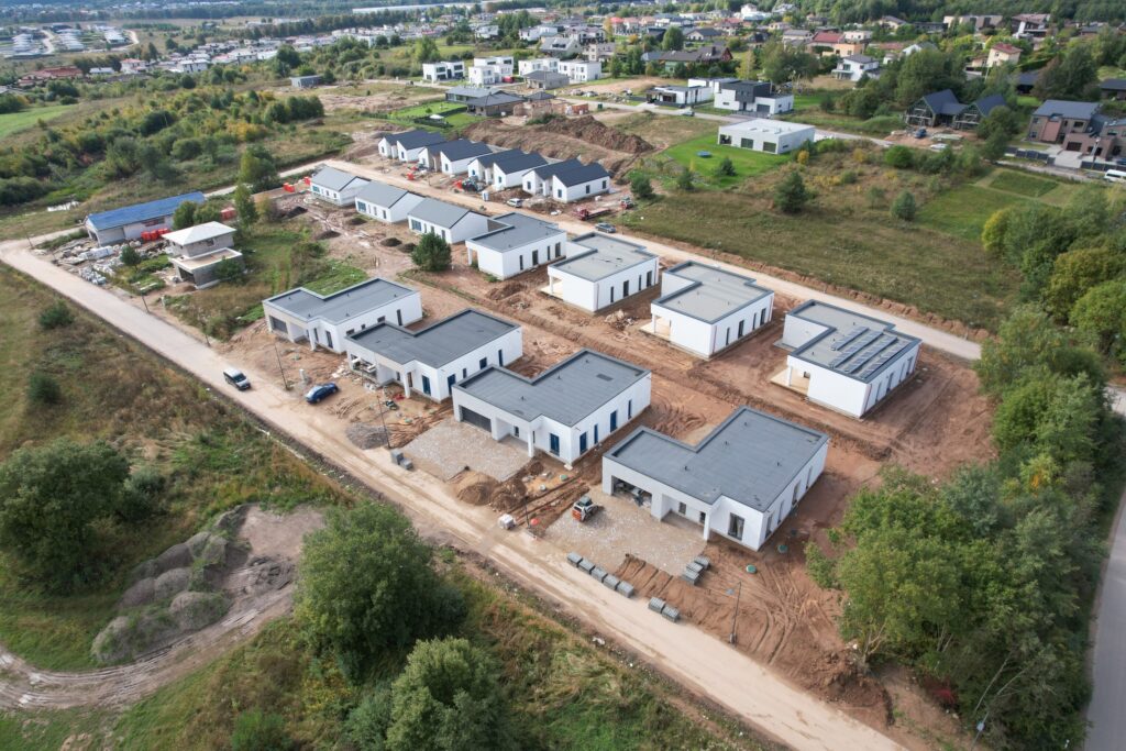 Moluvėnų g. 2, 4, 6, 8, 26, 28, 30, 32, Rykantų g. 7, 9 (Moluvėnų g. 2, 4, 6, 8, 26, 28, 30, 32, Rykantų g. 1, 3, 7, 9) - Private house community - construction photos