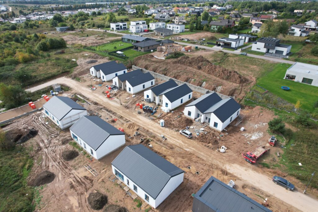Moluvėnų g. 10, 12, 14 (Moluvėnų g. 10, 12, 14) - Private house community - construction photos