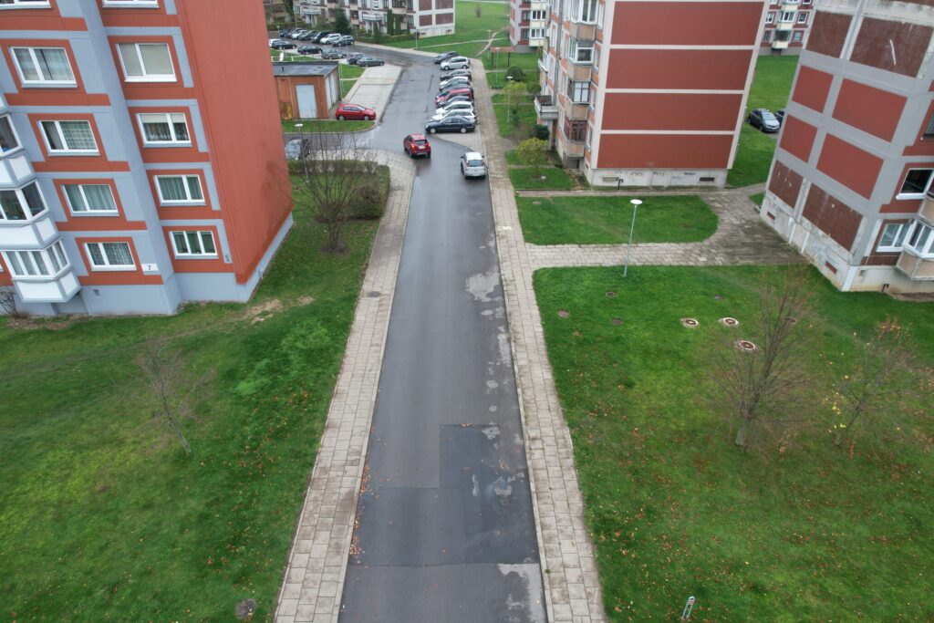 Statybininkų pr., Žardininkų g. kiemų sutvarkymas (Statybininkų pr., Žardininkų g.) - Kelias - statybų nuotraukos