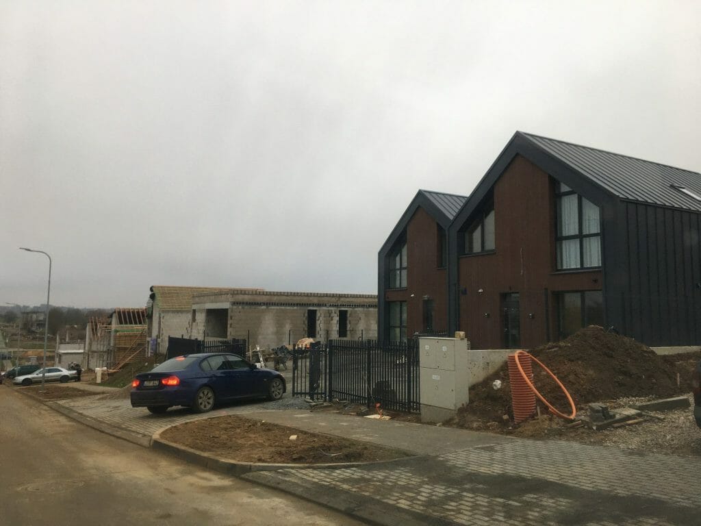 Hills Street (Šatrininkų g. 3, 5, 7, 9, 11, 13, 15, 17, 19, 21, 23) - Ridaelamu - ehituse fotod