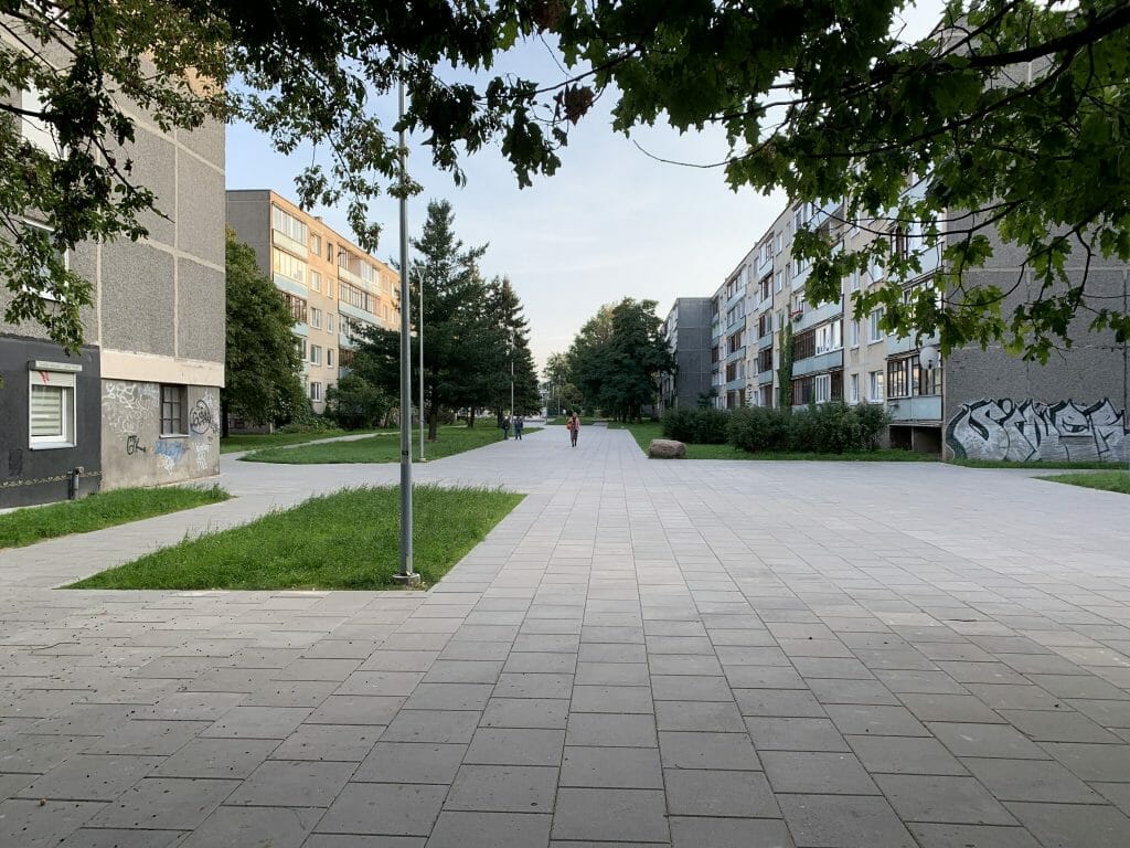 Lazdynų skveras (Erfurto g.) - Pedestrian path - construction photos