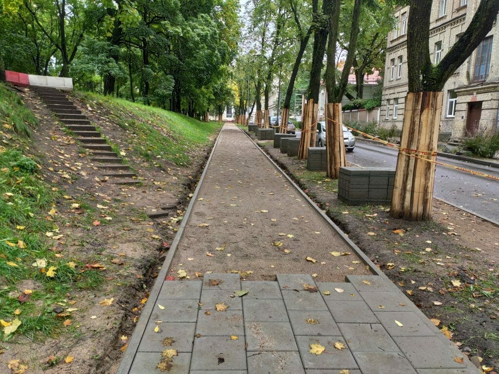 Algirdo g. dviračių takas (Algirdo g.) - Jalgrattatee, Tänav - ehituse fotod