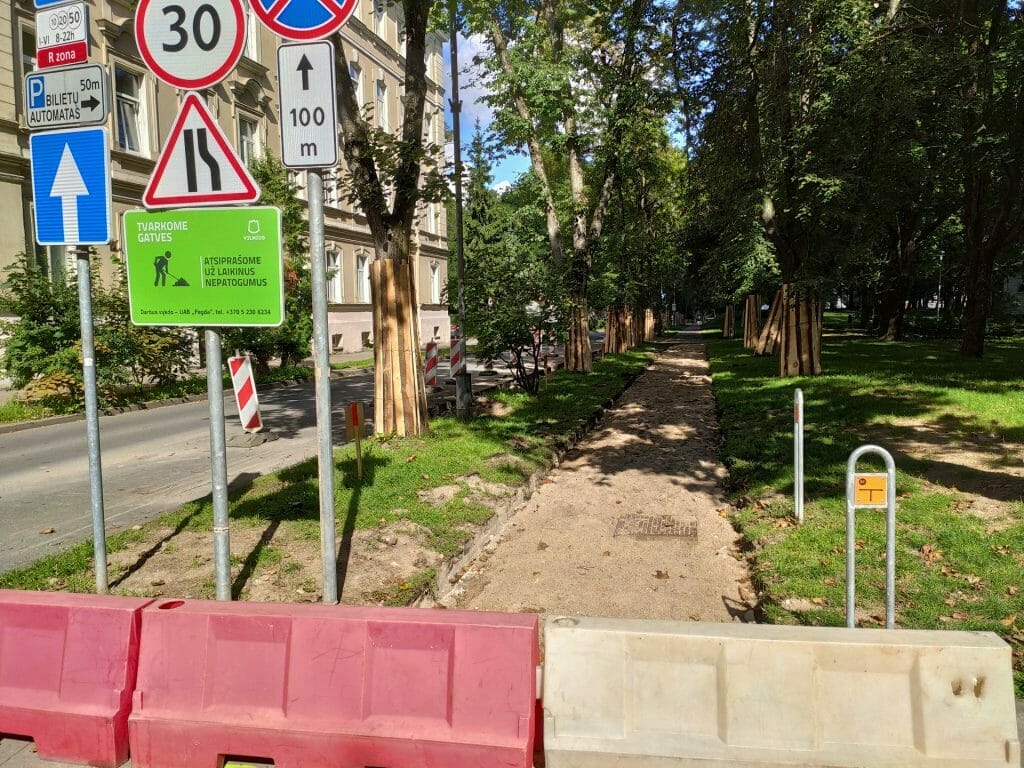 Algirdo g. dviračių takas (Algirdo g.) - Jalgrattatee, Tänav - ehituse fotod