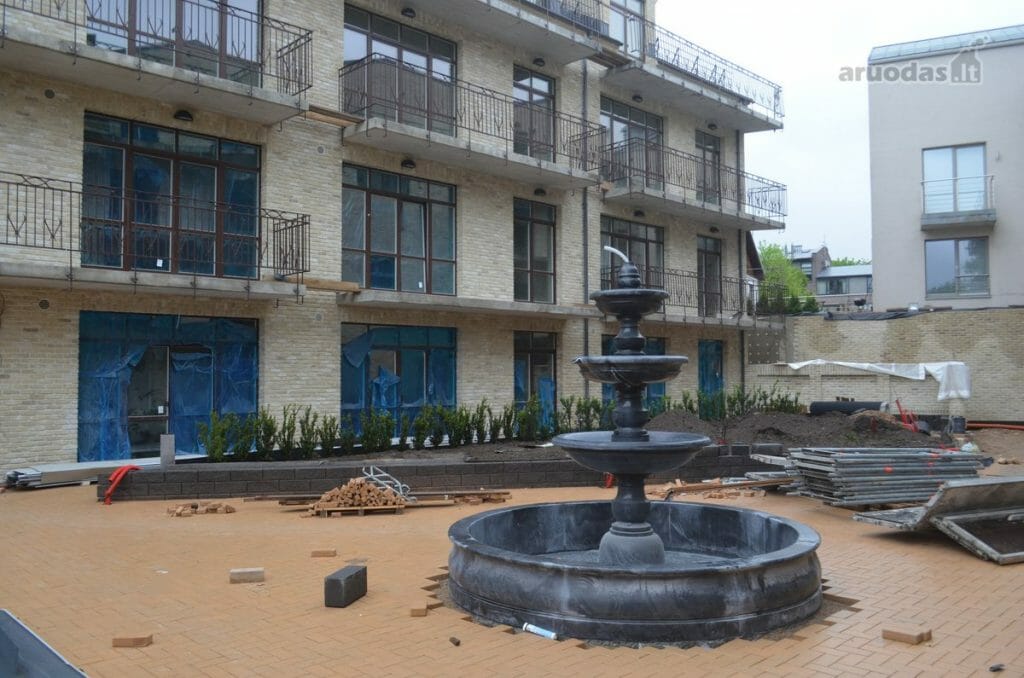 Vilniaus monmartras (Polocko g. 26) - Daudzdzīvokļu nams - būvdarbu attēli