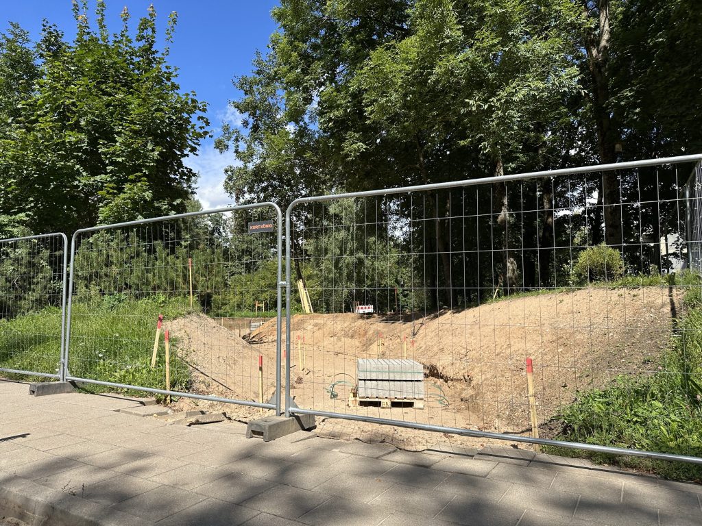 Maumedžių g. skveras ir gatvė (Maumedžių g.) - Väljak - ehituse fotod